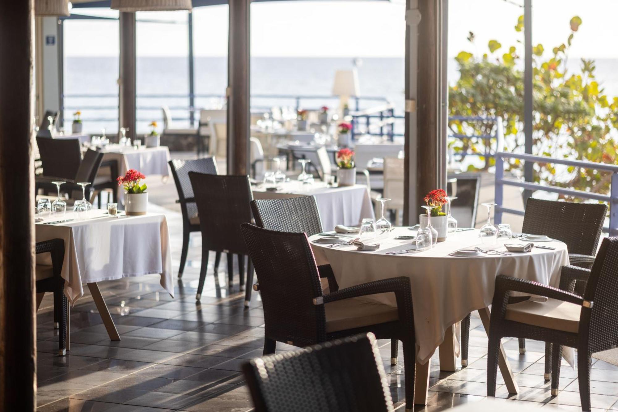 Hotel Le Boucan Canot Сен-Жиль-ле-Бэн Экстерьер фото