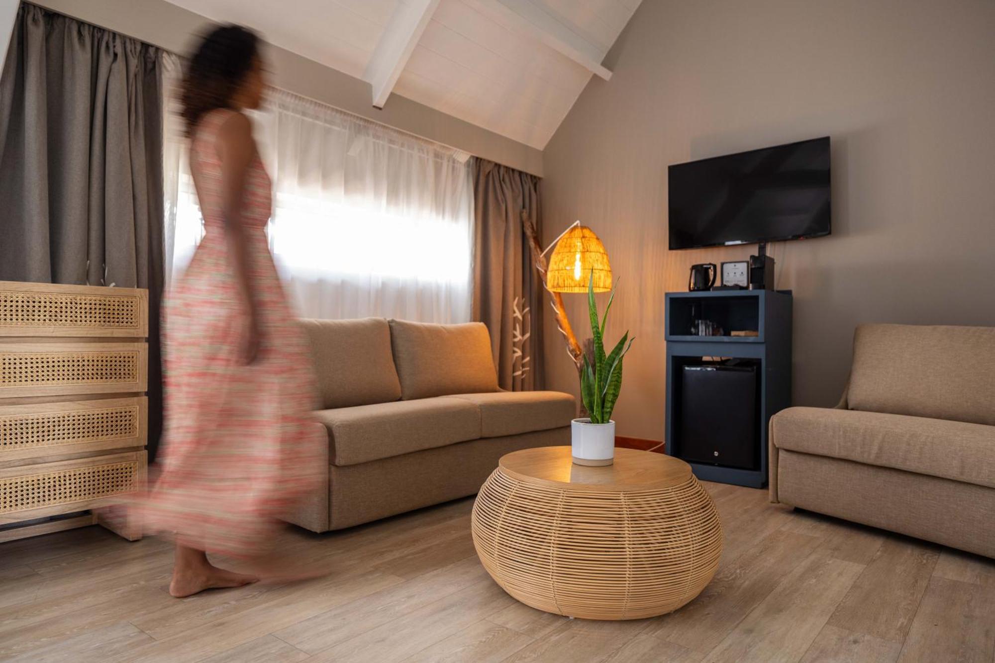 Hotel Le Boucan Canot Сен-Жиль-ле-Бэн Экстерьер фото