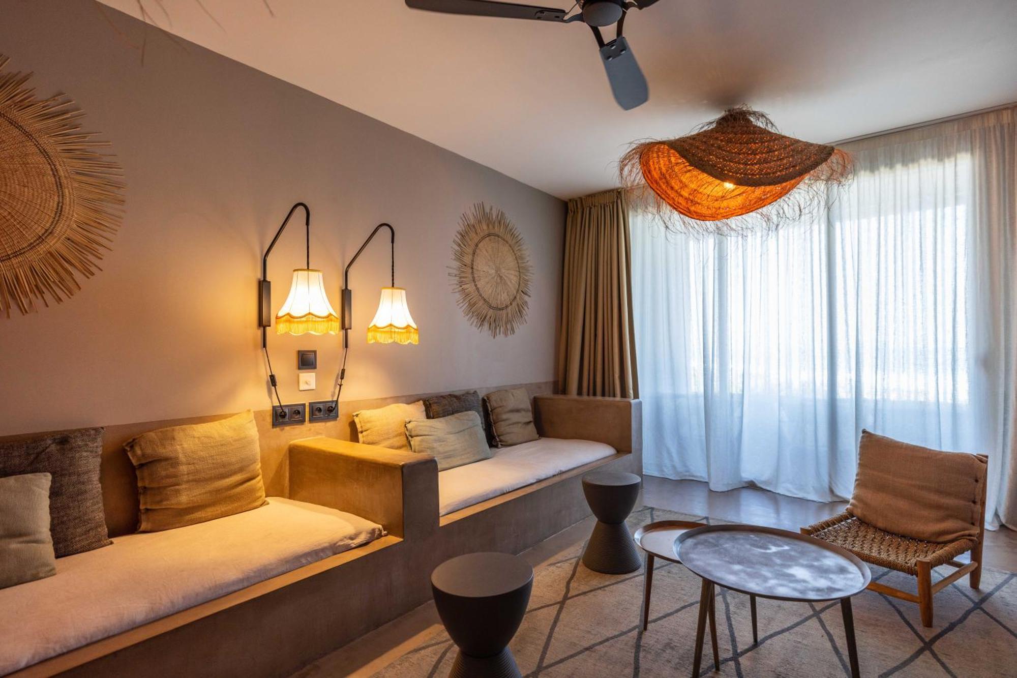 Hotel Le Boucan Canot Сен-Жиль-ле-Бэн Экстерьер фото